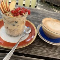 Veganes Müsli, vegane Milch im Kaffe at Café Kater in Leipzig