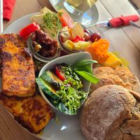 Veganes Frühstück at Café Kater in Leipzig