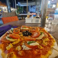 Mushroom pizza with vegan mozzarella 😋  #Veganuary at Mediterraneo Pizza & Pasta in Koh Phangan