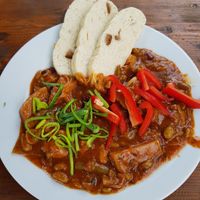 Veganes Jackfruit Gulasch at Gasthof Zur Sägemühle in Hiltpoltstein