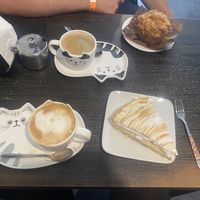 Coffee, lemon pie and muffin   at Gran Tirano in Valparaiso