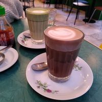 Hot chocolate and matcha latte at Tiffin Cafe in Lisbon