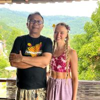 Got to meet Budi, the creator of this organic and fairtrade café (which is owned and run by women) ☺️  at Eco Cafe 2 in Banjar