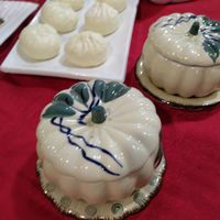 Pumpkin soup and xiao long ba at Fo You Yuan Vegetarian 佛有缘素食馆 in Guangzhou