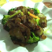 Braised vegetarian BBQ pork with broccoli, ¥38 at Fo You Yuan Vegetarian 佛有缘素食馆 in Guangzhou