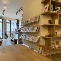 Bücher  at Manna Porto in Porto