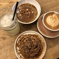 Pancake and porridge    at Manna Porto in Porto