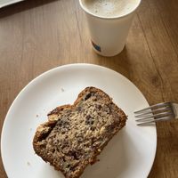 Hafercappucchino und Bananenbrot   at Dankbar Kaffee in Leipzig