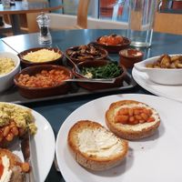Feast at Tom's Diner in Banbury