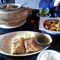 Dongpo jar, tofu skin rolls and Mapo tofu at Shan Ding Dong Ren - Caveman Vegetarian Teahouse in Dongguan