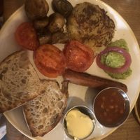 Full vegan breakfast (changed from tofu to avocado!)  at Greasy Spoon - Tjärhovsgatan in Stockholm