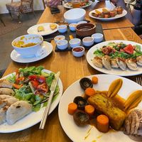 pierogi ruskie/ukraińskie, ziemniaczany gratin z warzywami i prawie zjedzona zupa krem z grzankami at Bo No Bo Vegan in Olsztyn