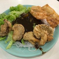 Noodles with fried mushrooms and black pepper sauce at TYY Veggie in Northeast Singapore