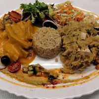Seitan com molho de cenoura e Tofu à brás at Vegan Story in Lisbon