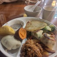 First Round at QīngXīn SùShí 清心素食 in Nanjing