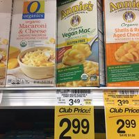 Vegan Mac and cheese at Safeway in Alexandria