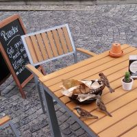The sparrows seam to like it. at Runder Store in Brig