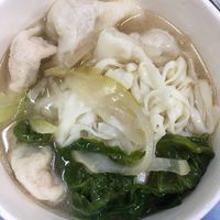 Wonton noodle soup at Yáng Māmā 楊媽媽全素食 in Taichung