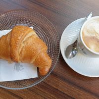 Typical Italian breakfast at Pasticceria Toletta in Venice