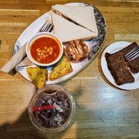 Chocolate banana bread, iced americano and all the vegan breakfast options they had left at Naked Coffee in Bournemouth
