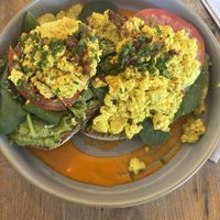 Sunny Chilli Cheese Eggs (vegan with tofu scramble and avocado)  at Sunny Side Up - Westend in Frankfurt