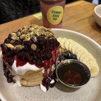 Blueberry pancakes and purple twist smoothie  at Sunny Side Up - Westend in Frankfurt