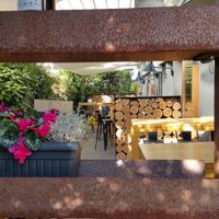 Outdoor seating at Meat's in Kloten