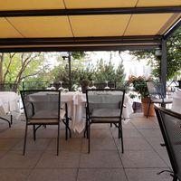 Outdoor seating at Freihof in Richterswil