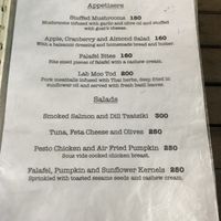 Menú at Noina's Mystic Mountain Restaurant & Bungalows in Koh Samet