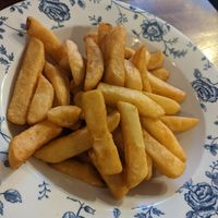  at Cross Keys in Peebles