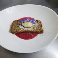 Panque de platano y frambuesa at Come Xhido in Puebla