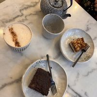 Vegan gebakjes at Mica Coffeebar in Haarlem