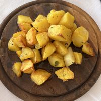 Vegan roasted potatoes ( not on the vegan menu but I asked and they are vegan)  at Lo Spuntino in Camogli