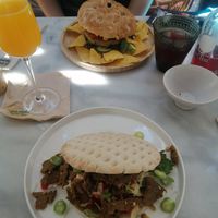 Vegan burger and Pita seitan at HART in Antwerpen