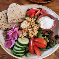 Shawarma caulibowl (nothing to do with shawarma..) at De Ontdekking in Utrecht