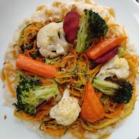 Risotto al latte di cocco, zenzero e citronella con verdure (carote, cavolfiore, broccolo, barbabietola) at Café Saint-Jean in Avignon