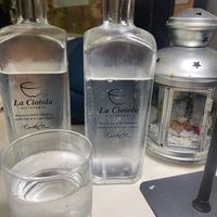 Agua mineral y con gas  at La Ciotola in Bergamo