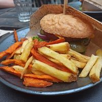Cheez burger at Forky's - Milady Horákové in Prague