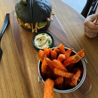 Burger at Halapua by Kapuhala in Koh Samui