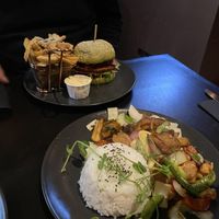 Thai wok and Royals burger  at New Vegas in Haarlem
