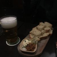 bread as a starter with aioli and tomato tapenade at New Vegas in Haarlem