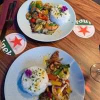 Shrimpz and chiken deliciousness  at New Vegas in Haarlem