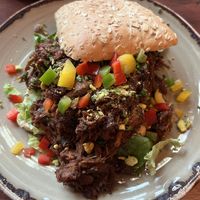 Broodje Hoisin Jackfruit   at De Colonie in Breda
