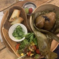 Taiwanese lunch set at Tsumugu Cafe in Tokyo