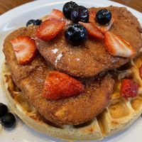 Chick’n & Waffles at Vegan Avenue in San Antonio