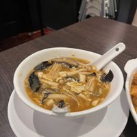 Sour and (not) spicy Peking soup  at Full Moon Garden in Amsterdam