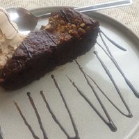 Brownie with peanut butter ice-cream at Mundo Vegan - Vegan World in Funchal