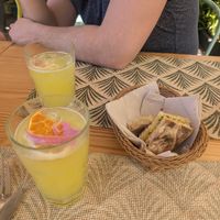 Garlic bread and lemonades at Mundo Vegan - Vegan World in Funchal