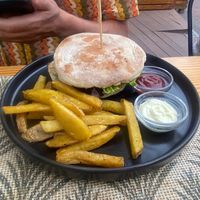 Get Dirty Burger  at Mundo Vegan - Vegan World in Funchal