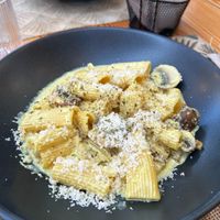 Veganbonara at Mundo Vegan - Vegan World in Funchal